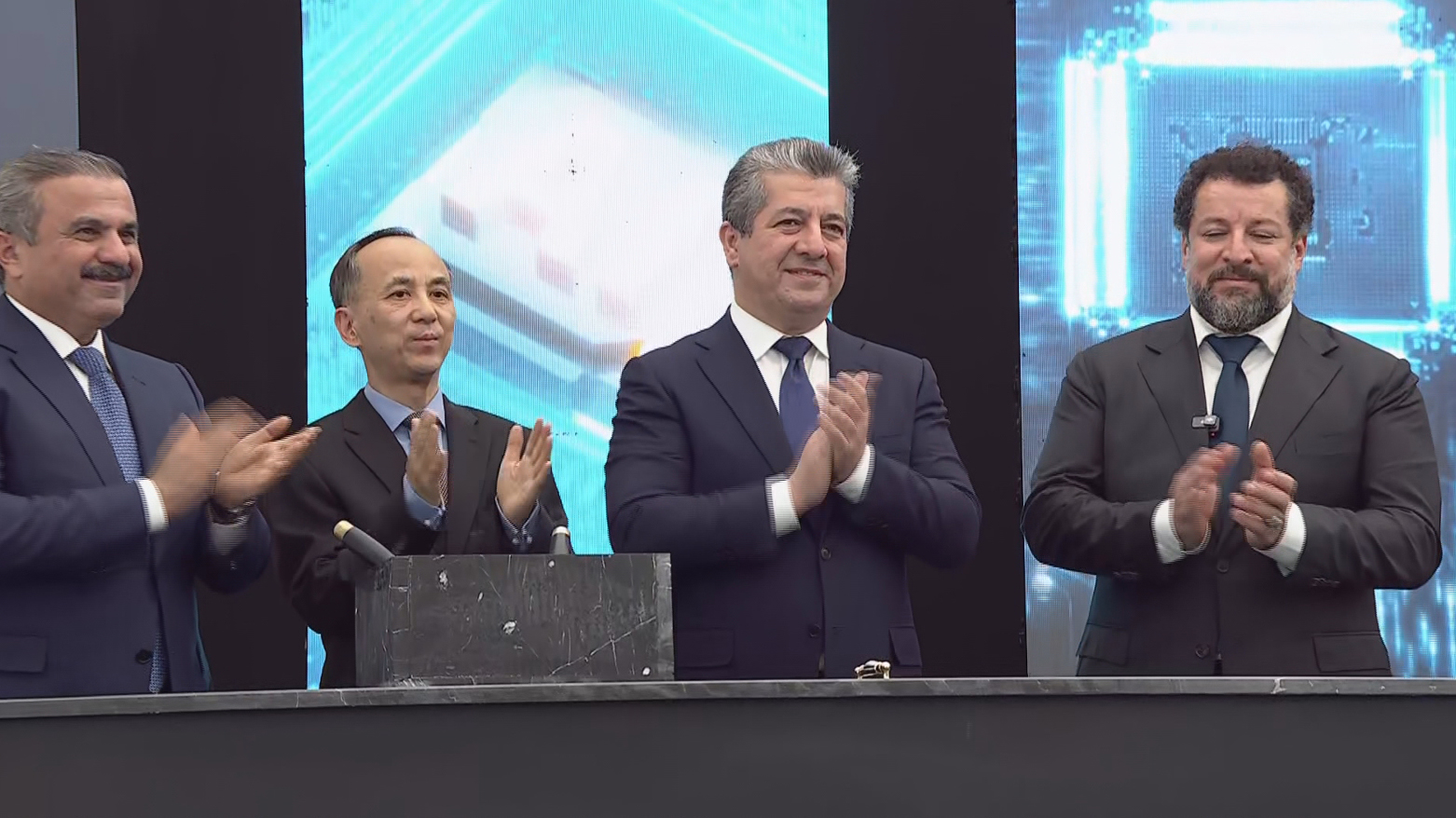  بەردی بناغەی کارگەیەکی بەرهەمهێنانی مۆبایلی لە هەولێر دانرا 